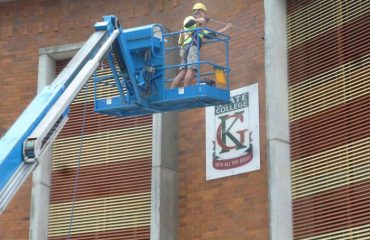 Building cleaning bricks