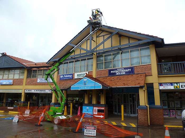 brisbane shopping village cleaning