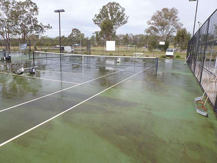 dirty tennis court