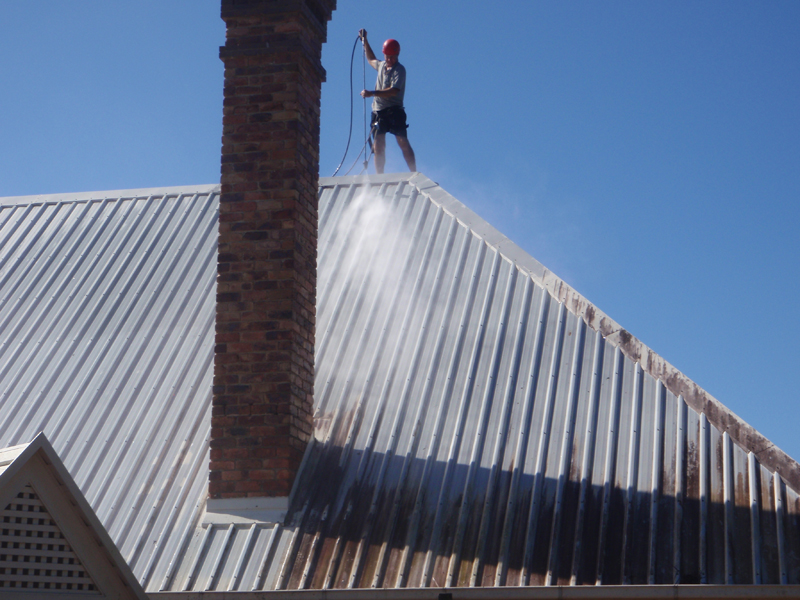 iron roof cleaning